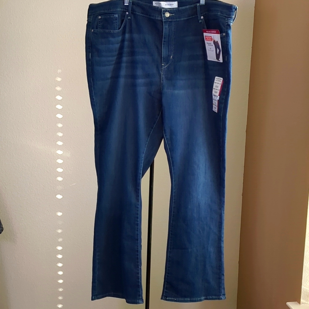 Levi's Signature Simply Stretch Mid Rise Bootcut Medium Wash Jean Sz 24
